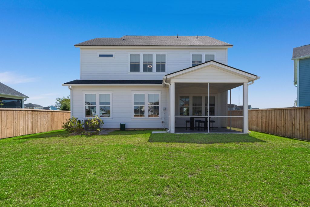 Image 35 of property listing at 135 E Morton Street, Summerville, SC 29486