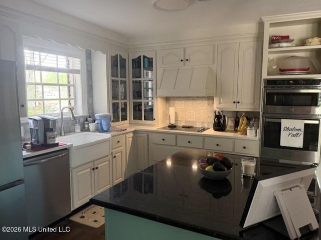 807 Del Sud Drive, Pascagoula, MS 39581