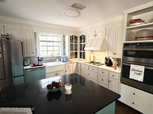 807 Del Sud Drive, Pascagoula, MS 39581