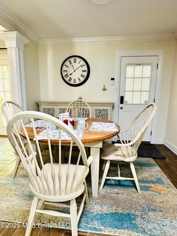 807 Del Sud Drive, Pascagoula, MS 39581