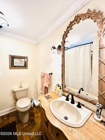 807 Del Sud Drive, Pascagoula, MS 39581