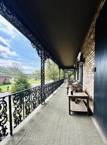 807 Del Sud Drive, Pascagoula, MS 39581