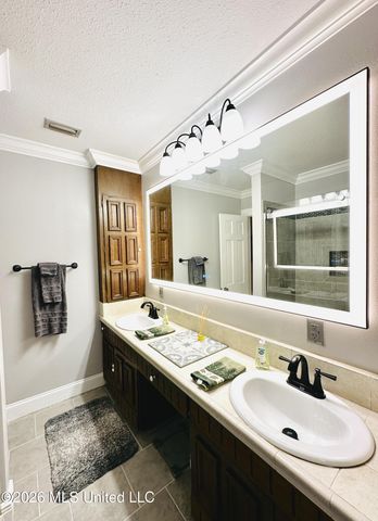 807 Del Sud Drive, Pascagoula, MS 39581