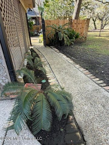 807 Del Sud Drive, Pascagoula, MS 39581