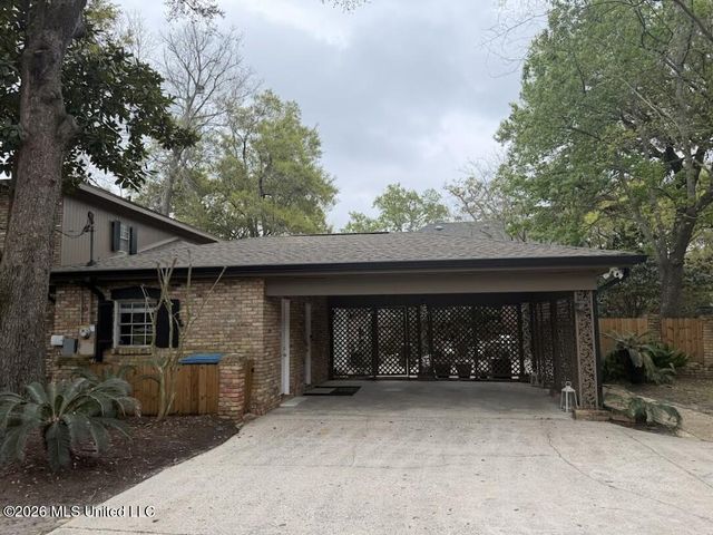 807 Del Sud Drive, Pascagoula, MS 39581