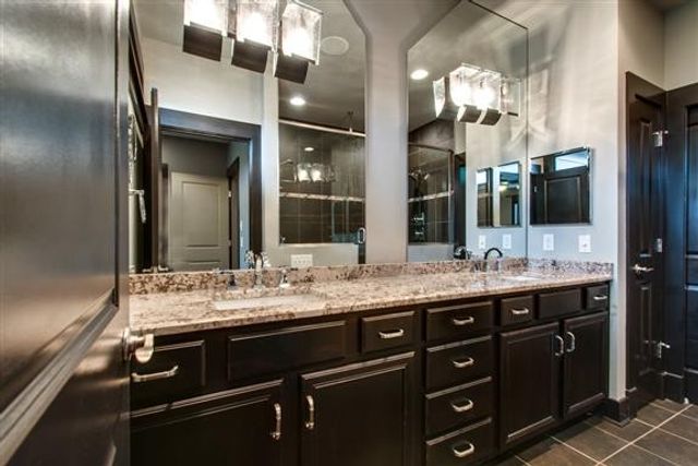 215 37th Ave, N, Nashville, TN 37209