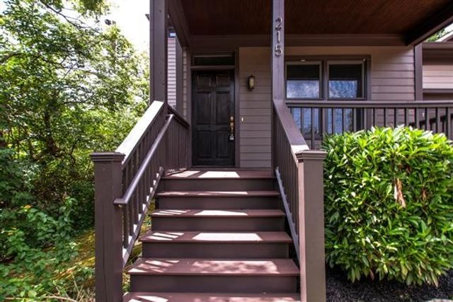 215 37th Ave, N, Nashville, TN 37209