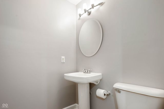 12711 Geist Cove Drive, Indianapolis, IN 46236