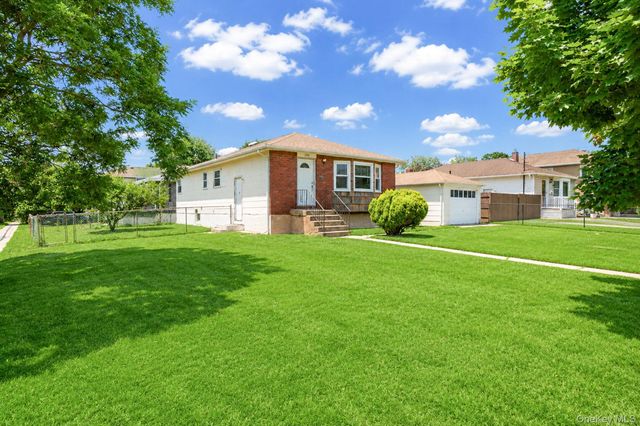 250 Church Street, Freeport, NY 11520