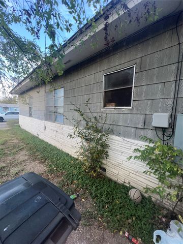 1217 High Street, Fort Worth, TX 76110