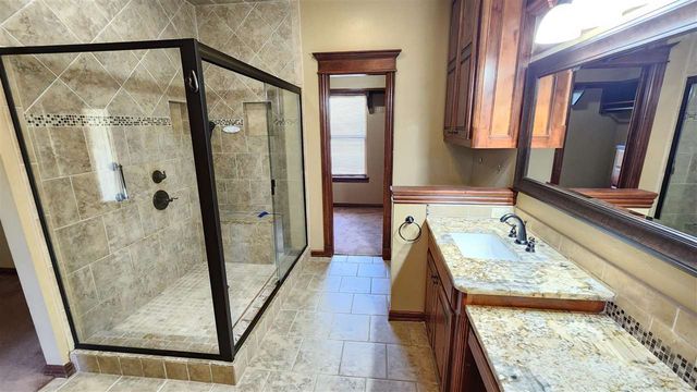 8082 NW Meers Porter Hill Rd, Lawton, OK 73507