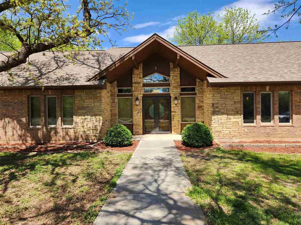 8082 NW Meers Porter Hill Rd, Lawton, OK 73507