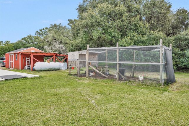 13334 W Brazos Bend Drive, Needville, TX 77461