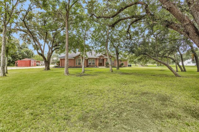 13334 W Brazos Bend Drive, Needville, TX 77461