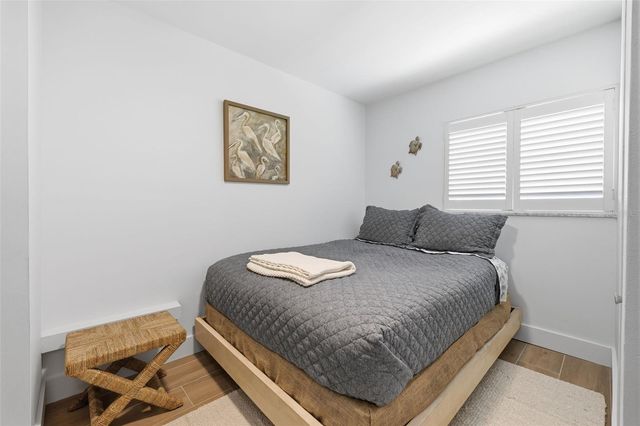 400 LARBOARD WAY 105, Clearwater Beach, FL 33767