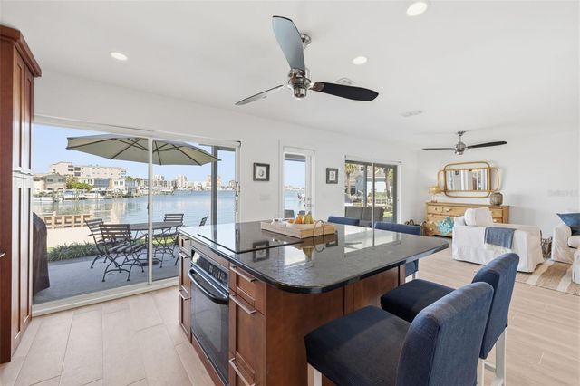 400 LARBOARD WAY 105, Clearwater Beach, FL 33767