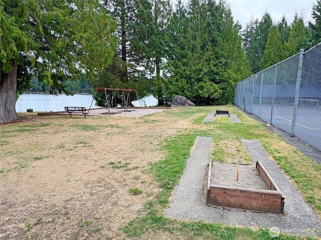 30 E Ballycastle Way, Shelton, WA 98584