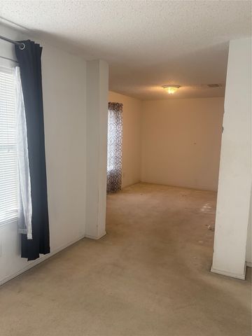 1229 Longleaf Drive, Cedar Hill, TX 75104