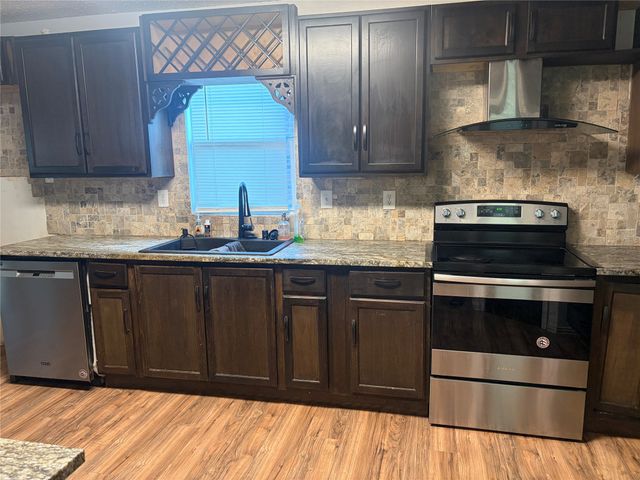 1229 Longleaf Drive, Cedar Hill, TX 75104