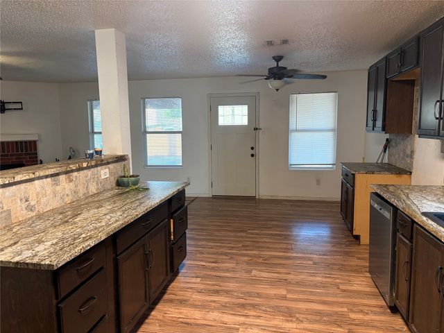 1229 Longleaf Drive, Cedar Hill, TX 75104