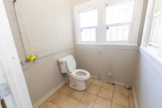 2613 N California St, Stockton, CA 95204