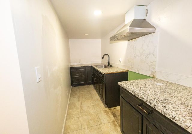 2613 N California St, Stockton, CA 95204