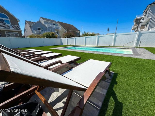 119 2nd Avenue, Lavallette, NJ 08735