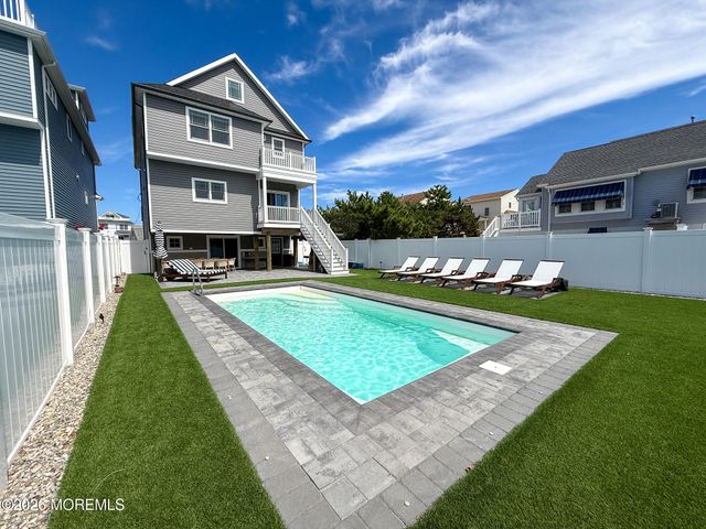 119 2nd Avenue, Lavallette, NJ 08735