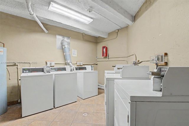 7500 SW 59th Pl 107, South Miami, FL 33143