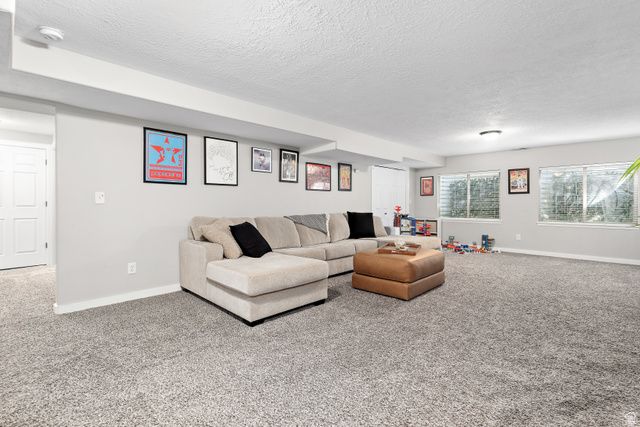 394 E BREWSTER DR, Draper, UT 84020