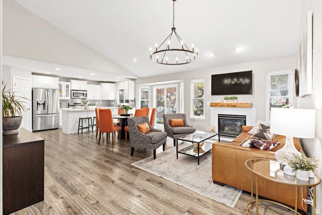 394 E BREWSTER DR, Draper, UT 84020