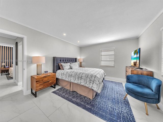 1246 Adams St, Hollywood, FL 33019