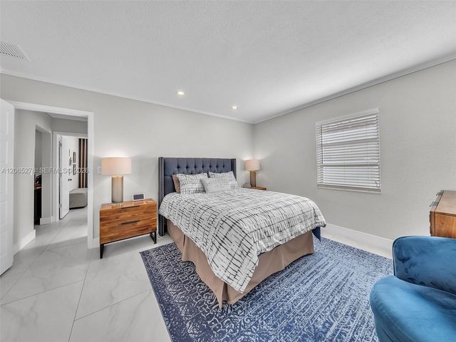 1246 Adams St, Hollywood, FL 33019