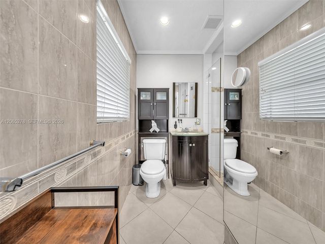 1246 Adams St, Hollywood, FL 33019