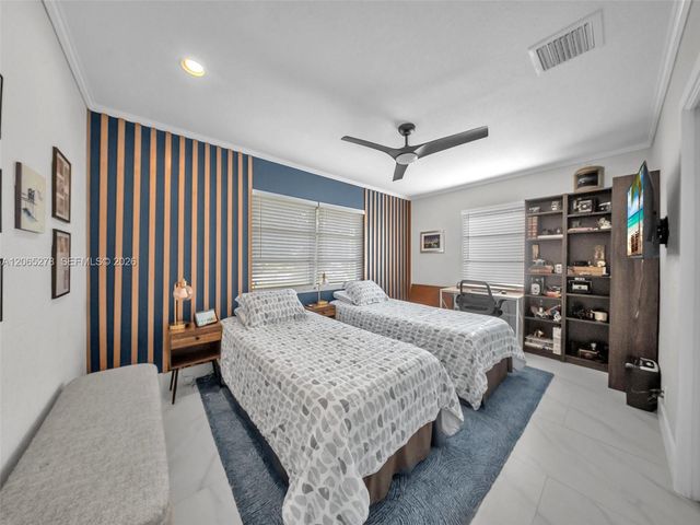 1246 Adams St, Hollywood, FL 33019