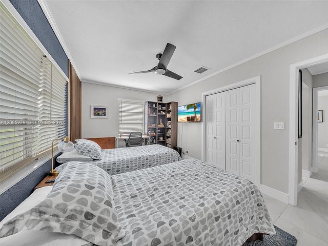 1246 Adams St, Hollywood, FL 33019