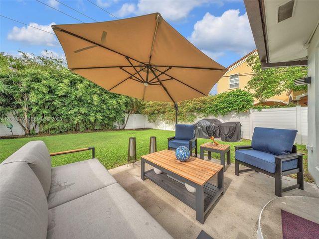 1246 Adams St, Hollywood, FL 33019