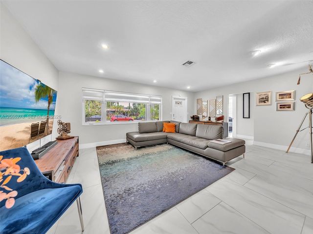 1246 Adams St, Hollywood, FL 33019
