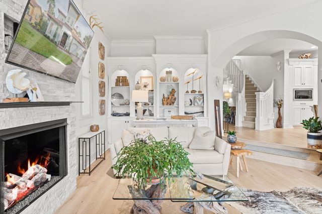 1821 N Baytowne Avenue, Miramar Beach, FL 32550