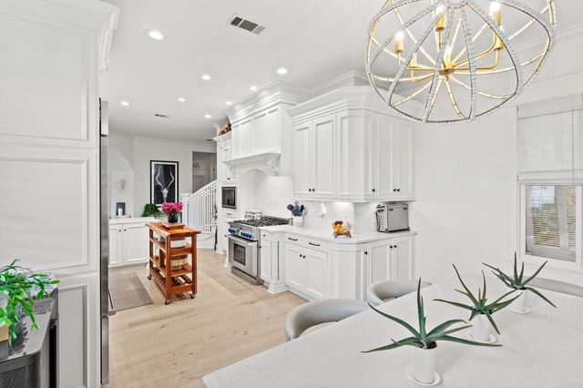 1821 N Baytowne Avenue, Miramar Beach, FL 32550