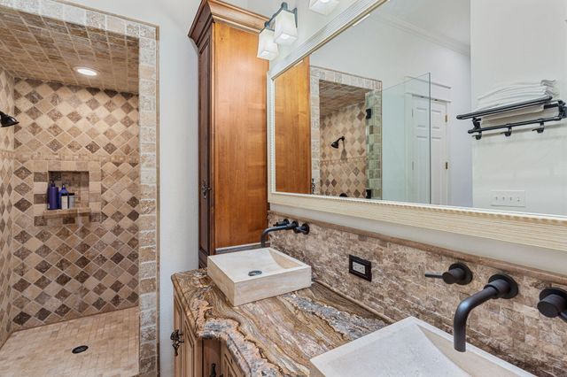 1821 N Baytowne Avenue, Miramar Beach, FL 32550