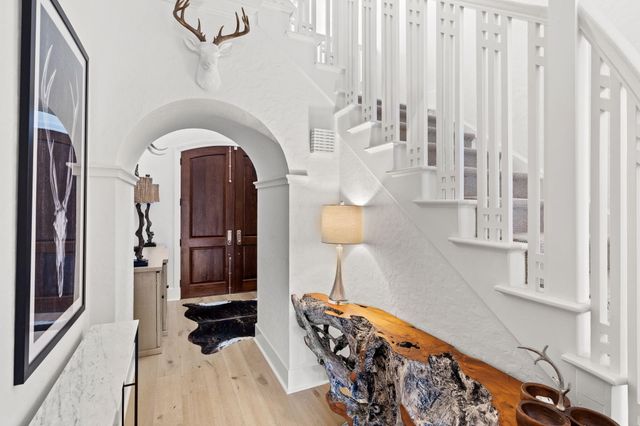 1821 N Baytowne Avenue, Miramar Beach, FL 32550