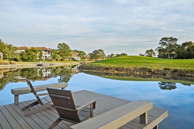 1821 N Baytowne Avenue, Miramar Beach, FL 32550