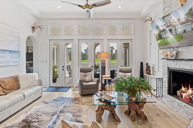 1821 N Baytowne Avenue, Miramar Beach, FL 32550