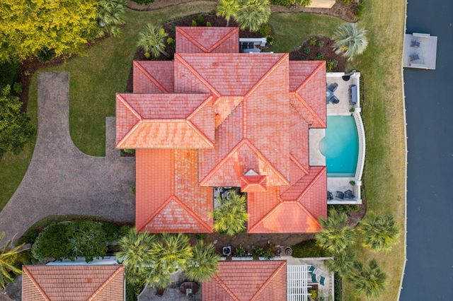 1821 N Baytowne Avenue, Miramar Beach, FL 32550