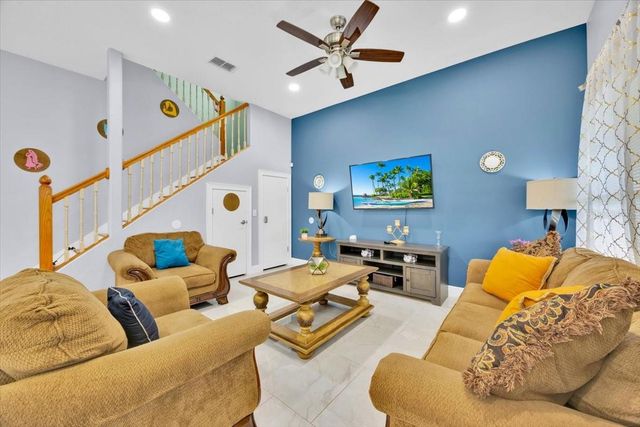 210 VISTA LOOP, Davenport, FL 33897