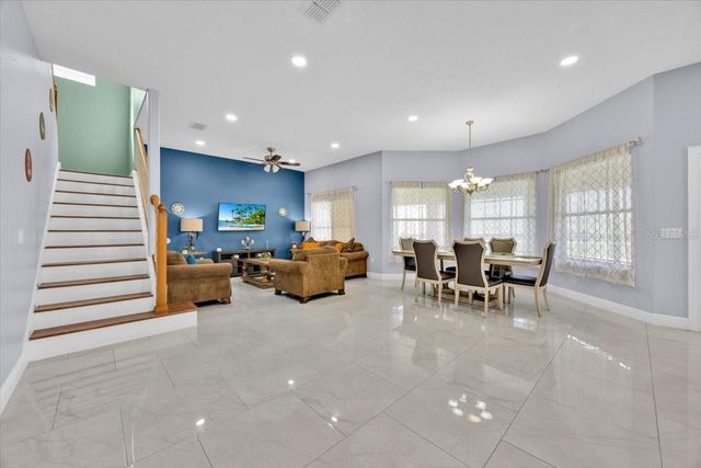 210 VISTA LOOP, Davenport, FL 33897