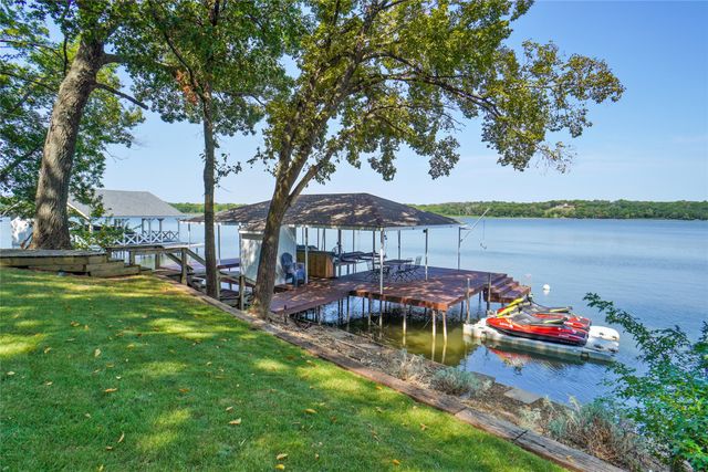2147 Chaparral Drive, Gainesville, TX 76240