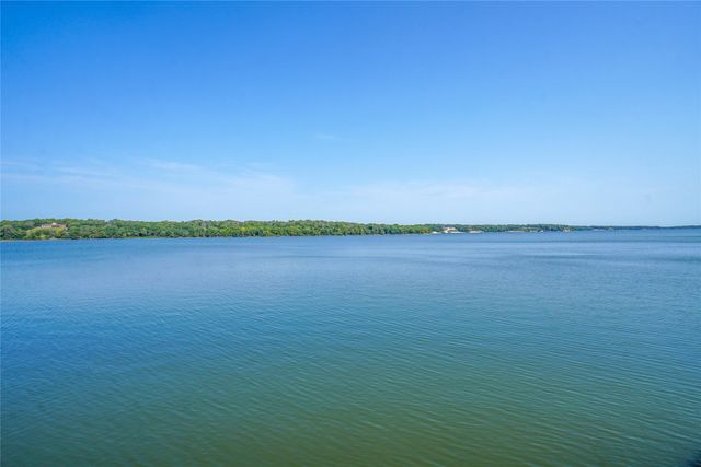 2147 Chaparral Drive, Gainesville, TX 76240