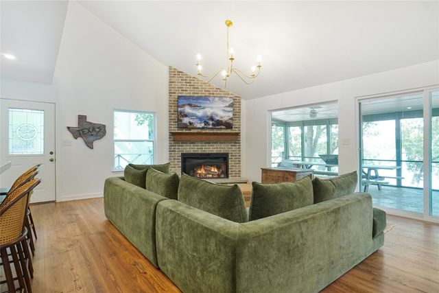 2147 Chaparral Drive, Gainesville, TX 76240